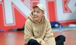 胖妞吃瓜侃娱乐