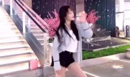 胖妞吃瓜侃娱乐